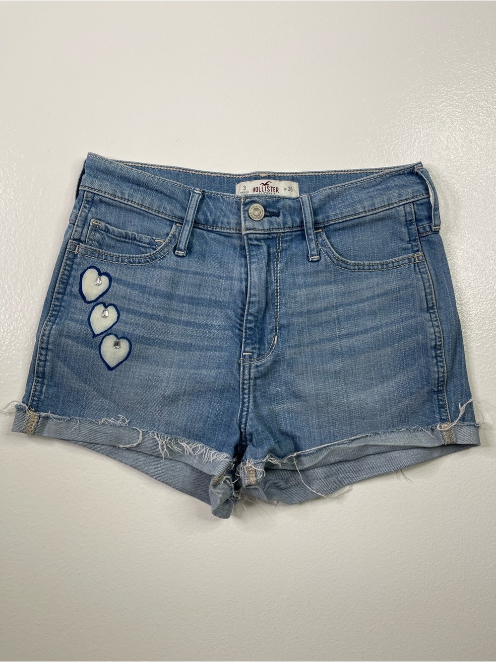 Hollister Low Rise Frayed Denim Mini Shorts  Juniors Size 3 / 26